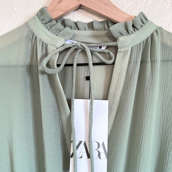 Zara Short Ruffled  Dress - Picture 2 of 4